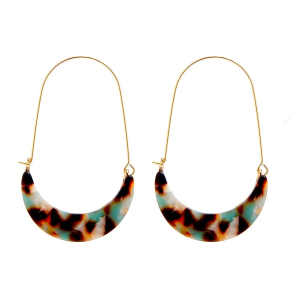 🍒3/$30 New Resin Crescent Hoops - Picture 2 of 3